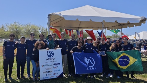 Aero Design West – Vitória Absoluta da Equipe Brasileira na Competição Internacional de Design Universitário de Aeronaves Não tripuladas de Pequena Escala.